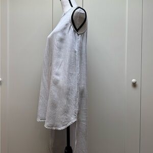 Elegant Light Grey Sleeveless Tunic